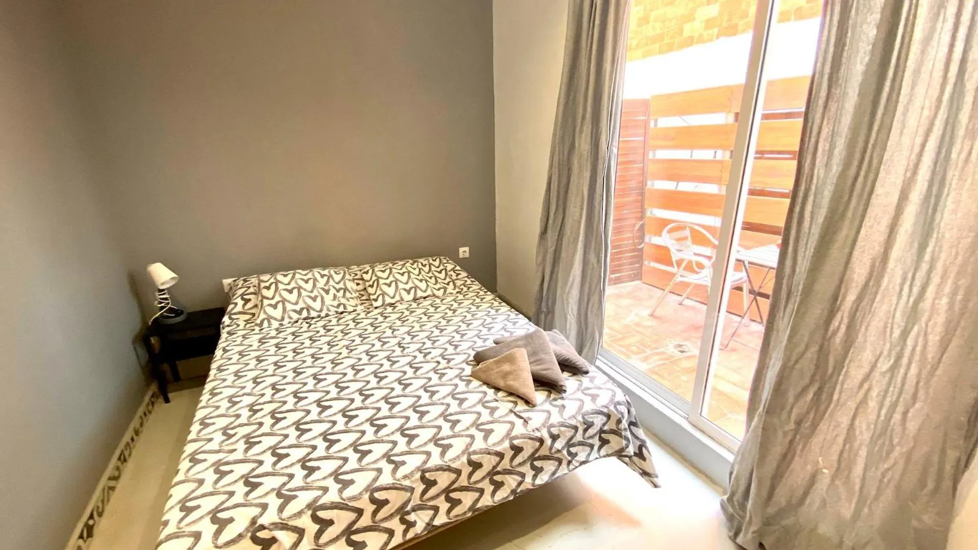 Apartamento De 3 Habitaciones En Sants A 2'Del Metro Badal P9 Barcelona Spanien